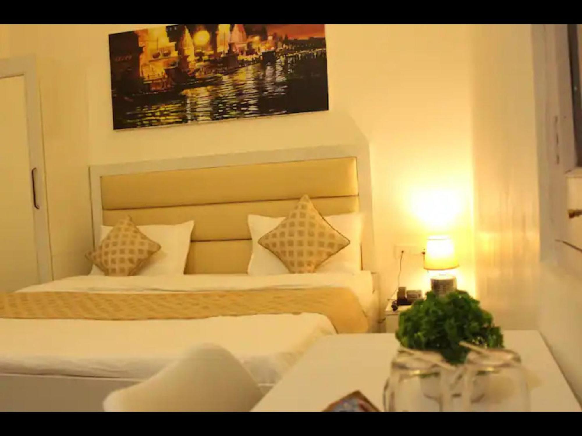 The Nandi International Boutique Homestay Varanasi Exterior photo